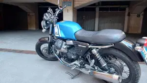 Moto Guzzi V7 II Special (2015 - 17)  (4)