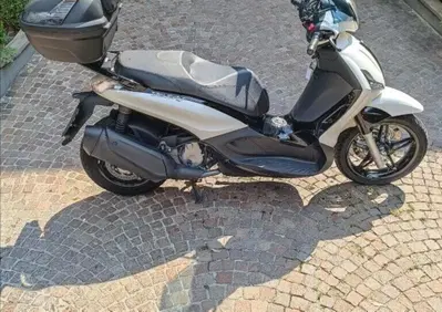 Piaggio Beverly 350 Police ABS-ASR (2018 - 20) - Annuncio 10098024