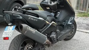 Yamaha T-Max 530 Iron Max ABS (2014 - 17)  (2)