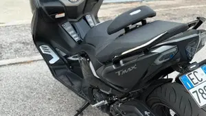 Yamaha T-Max 530 Iron Max ABS (2014 - 17)  (3)