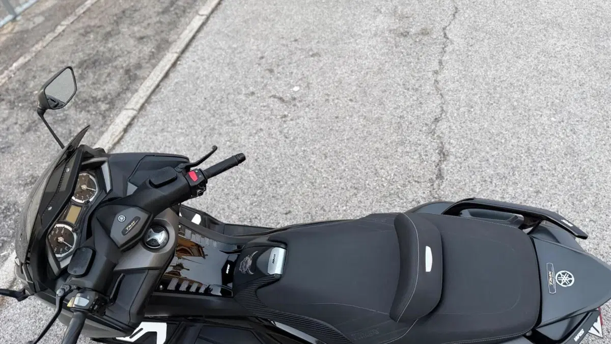 Yamaha T-Max 530 Iron Max ABS (2014 - 17)  (4)
