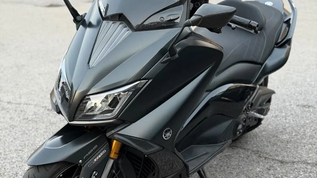 Yamaha T-Max 530 Iron Max ABS (2014 - 17)  (6)