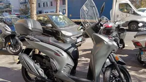 Honda SH 350i GT (2025 - 26)  (4)