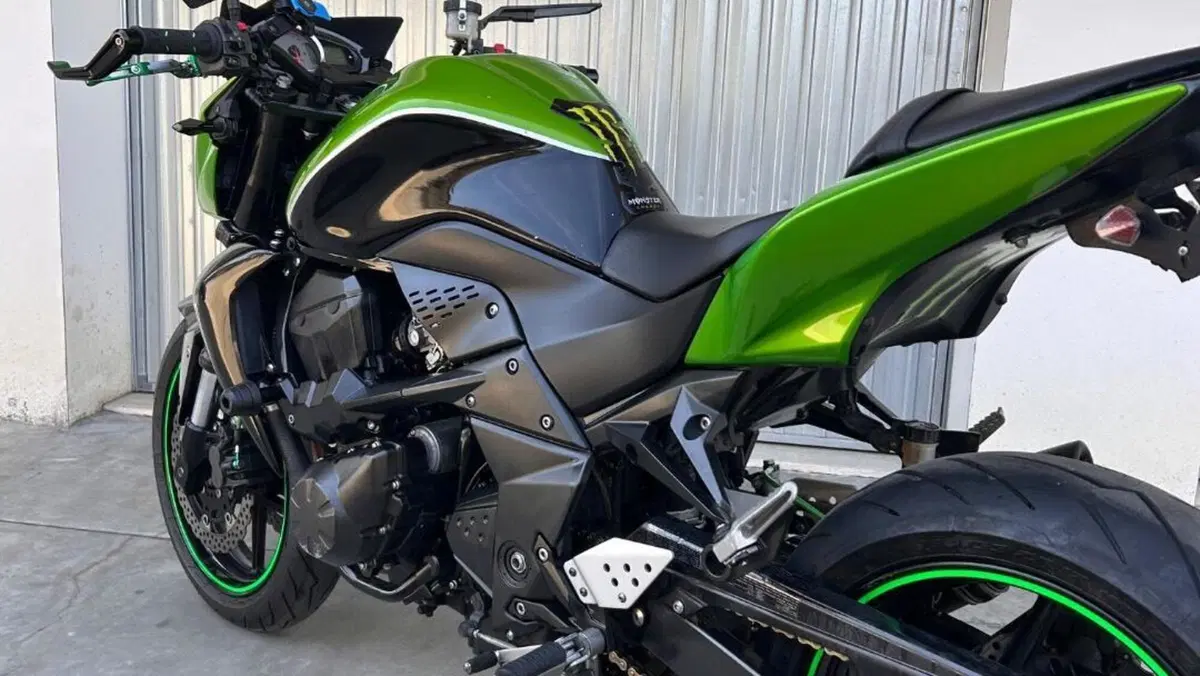 Kawasaki Z 750 R (2011 - 14) 
