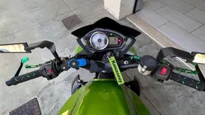 Kawasaki Z 750 R (2011 - 14)  (8)