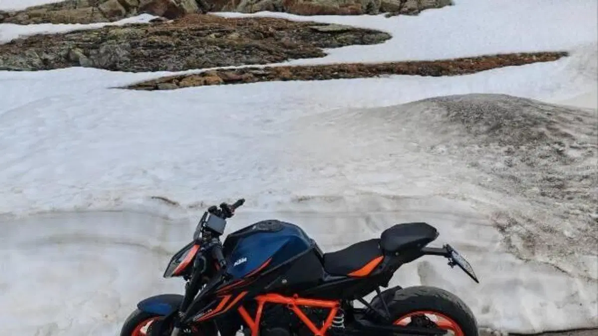 KTM 1290 Super Duke R EVO (2022 - 23)  (4)