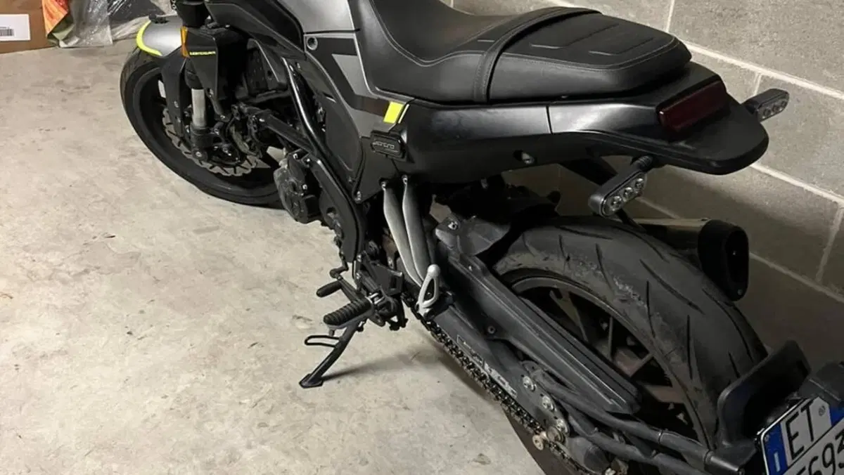 Benelli Leoncino 250 (2019 - 20)  (3)