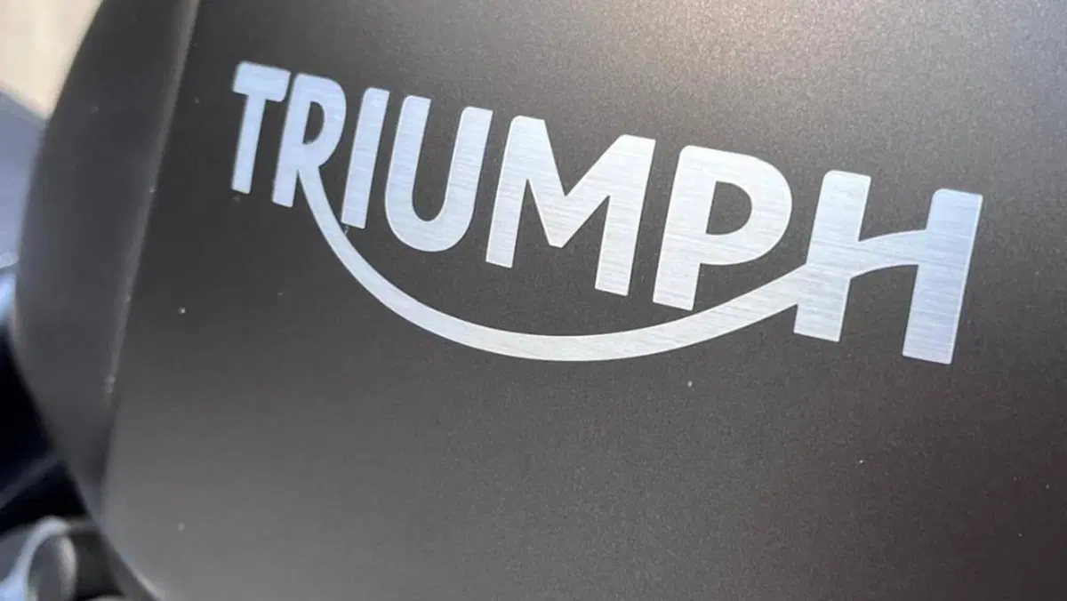 Triumph Street Twin 900 (2019 - 20)  (3)