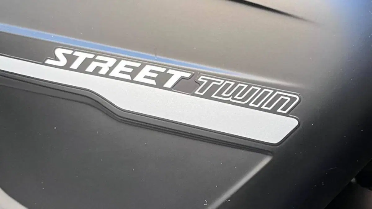 Triumph Street Twin 900 (2019 - 20)  (4)