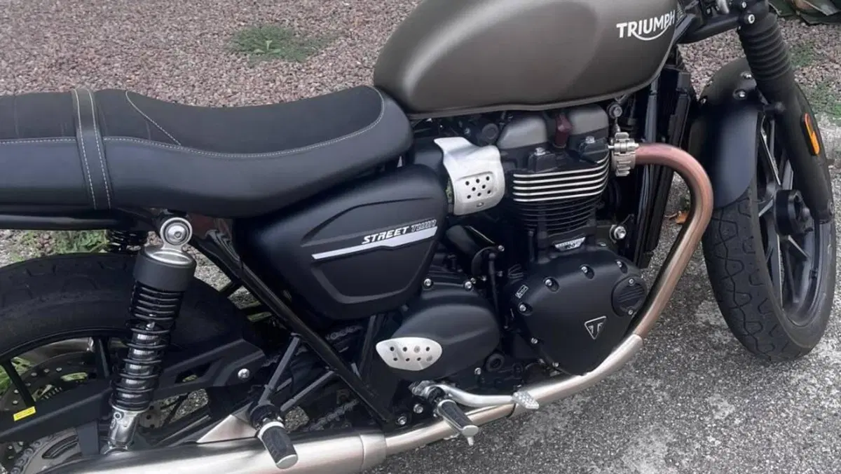 Triumph Street Twin 900 (2019 - 20)  (5)