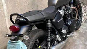 Triumph Street Twin 900 (2019 - 20)  (11)