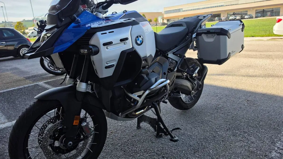 Bmw R 1300 GS Adventure Trophy (2025 - 26)  (2)
