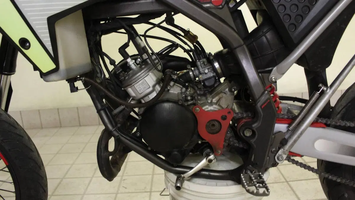 Fantic Motor Motard 50 Performance 2t (2020)  (5)
