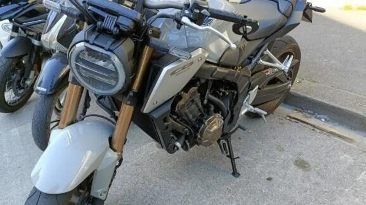 Honda CB 650 R (2021 - 23)  (2)