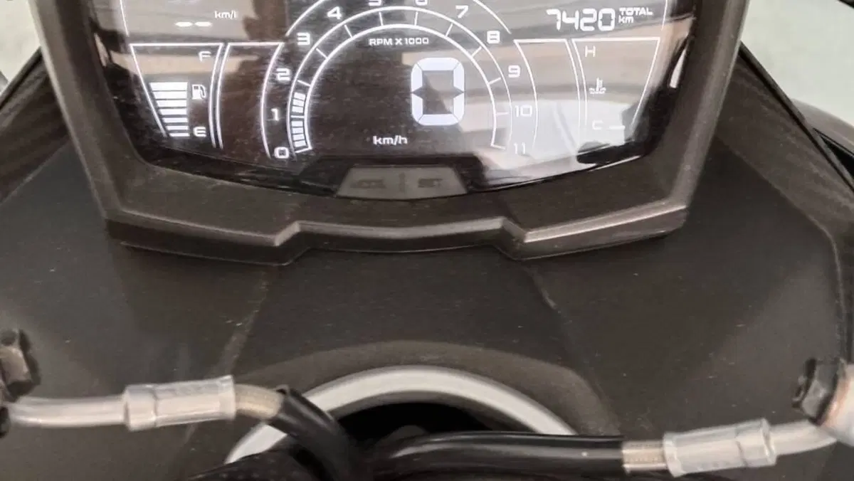 Aprilia SR GT 200 (2022 - 24)  (2)