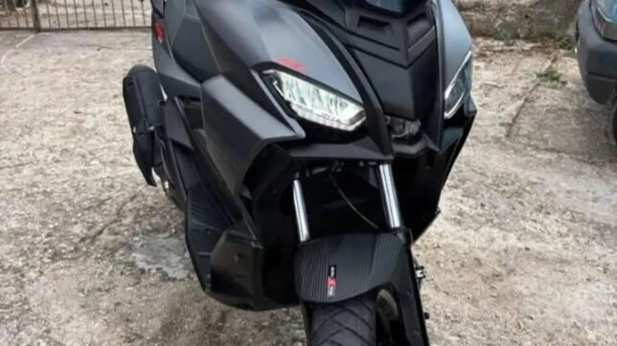 Aprilia SR GT 200 (2022 - 24)  (3)