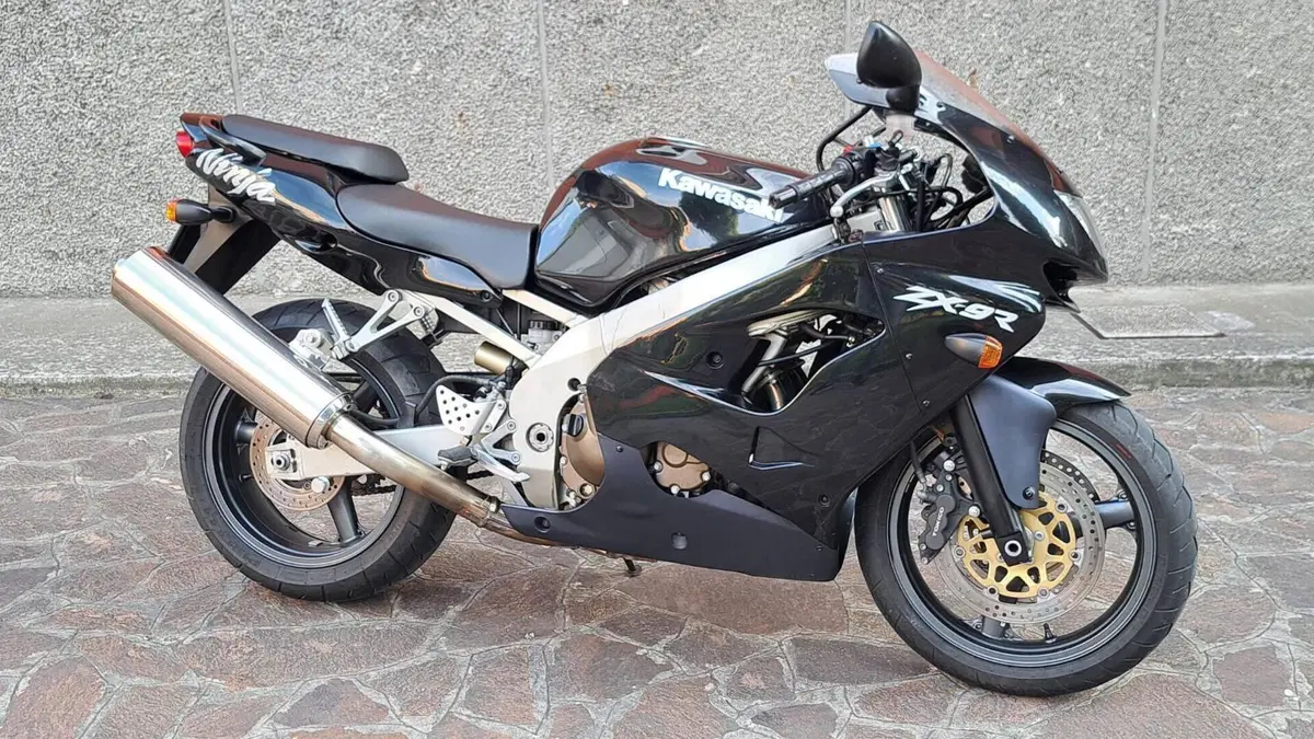 Kawasaki Ninja 900 ZX-9R (1998 - 01) 