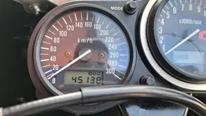 Kawasaki Ninja 900 ZX-9R (1998 - 01)  (3)