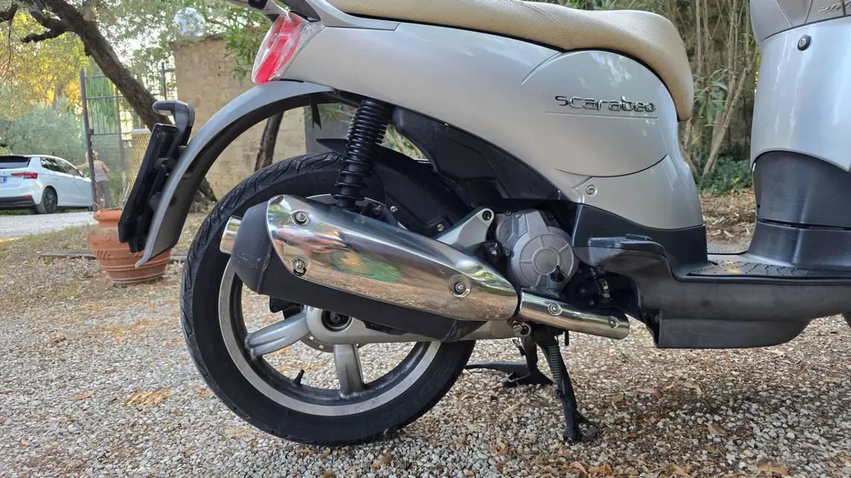Aprilia Scarabeo 200 i.e. (2009 - 11) 