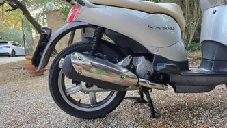 Aprilia Scarabeo 200 i.e. (2009 - 11) usata