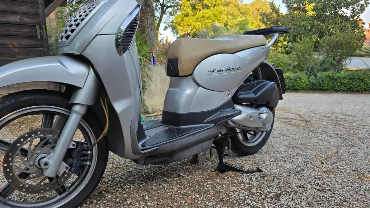 Aprilia Scarabeo 200 i.e. (2009 - 11)  (3)