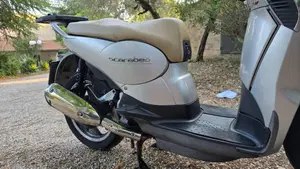 Aprilia Scarabeo 200 i.e. (2009 - 11)  (4)