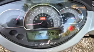 Aprilia Scarabeo 200 i.e. (2009 - 11)  (8)