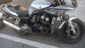 Yamaha FZS 600 Fazer (2002 - 03)  (3)