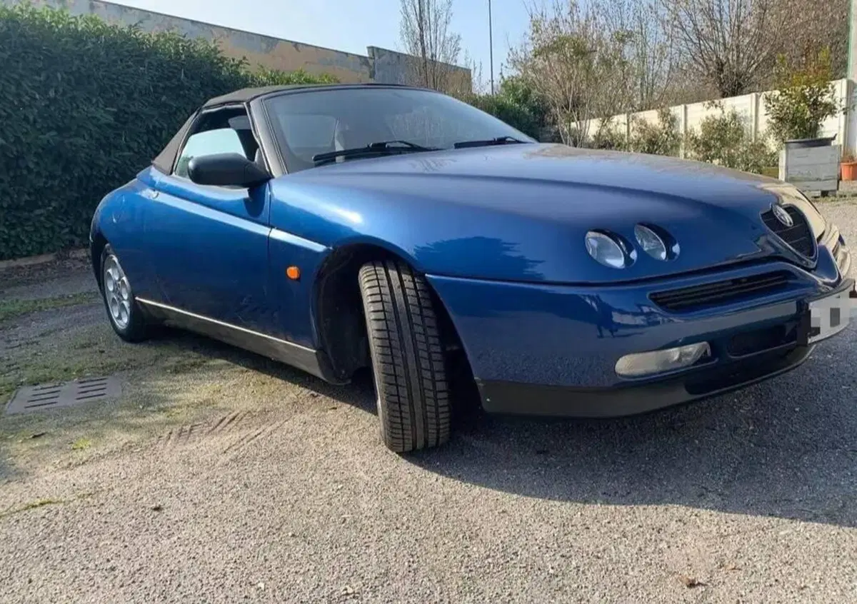 Alfa Romeo SPIDER 916   (4)