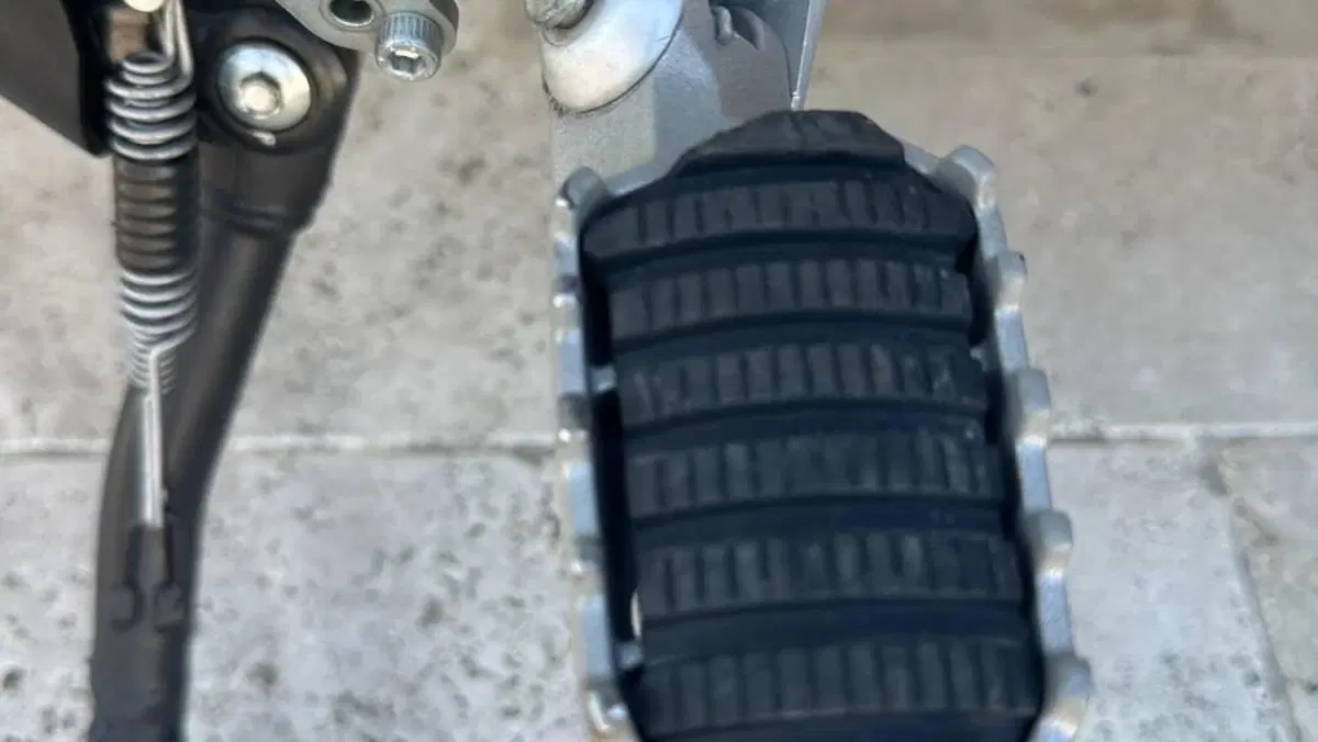 Ducati DesertX (2022 - 25)  (3)