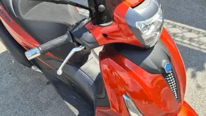 Piaggio Beverly 300 S ABS-ASR (2021 - 25)  (3)