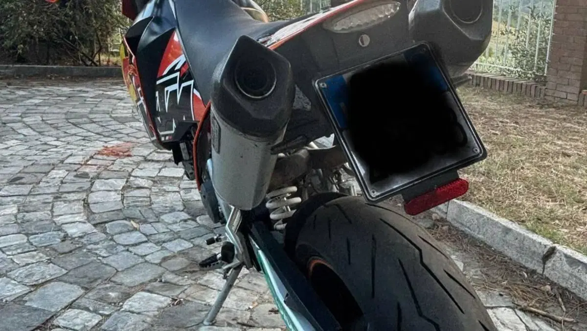 KTM 950 Supermoto (2006 - 08)  (6)