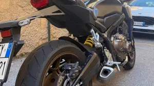 Honda CB 650 R (2021 - 23)  (4)