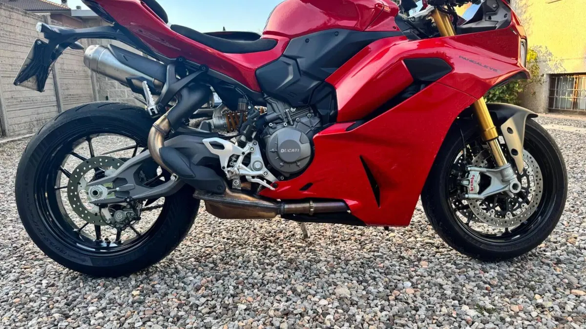 Ducati Panigale V2 S (2025 - 26)  (4)