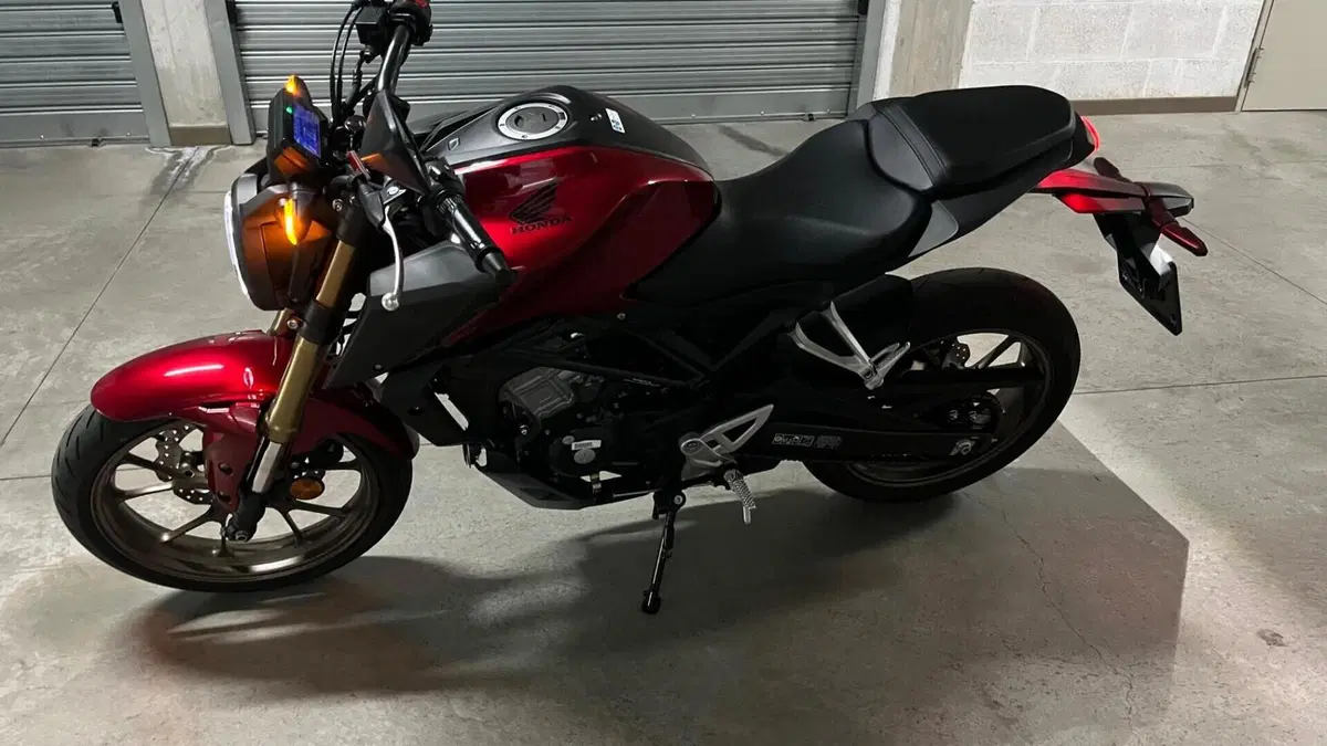 Honda CB 125 R (2024 - 26)  (4)
