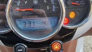 Piaggio Beverly 350 ABS (2016 - 20)  (3)