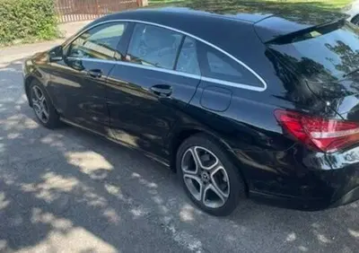 Mercedes-Benz CLA Shooting Brake 180 Business (2)
