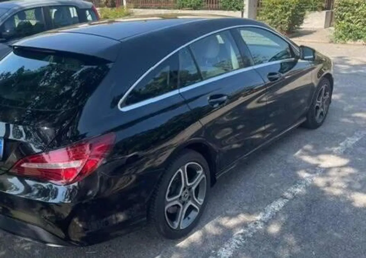 Mercedes-Benz CLA Shooting Brake 180 Business (3)