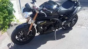 Triumph Speed Triple 1050 ABS (2011 - 15)  (4)