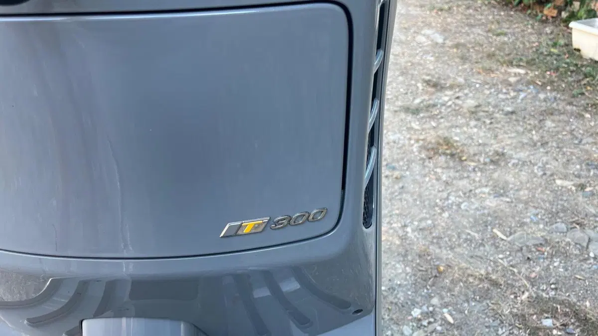 Vespa GTS 300 Supertech Hpe (2021 - 22)  (3)