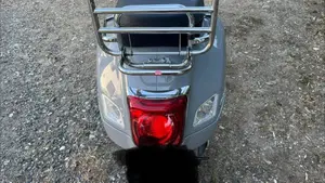 Vespa GTS 300 Supertech Hpe (2021 - 22)  (5)