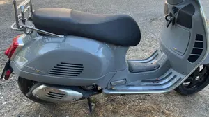 Vespa GTS 300 Supertech Hpe (2021 - 22)  (6)