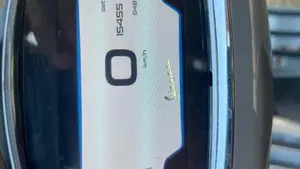 Vespa GTS 300 Supertech Hpe (2021 - 22)  (9)