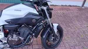 Yamaha MT-07 (2014 - 16)  (5)