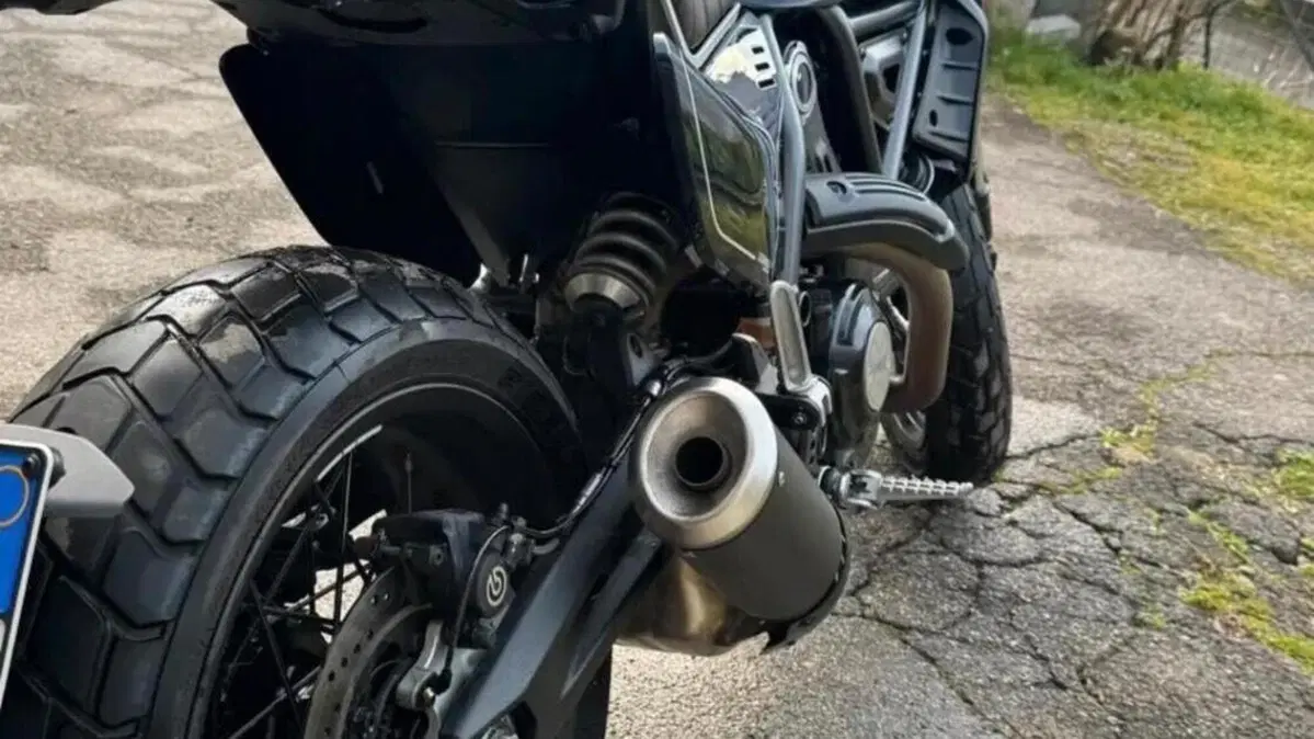 Ducati Scrambler 800 Nightshift (2023 - 24)  (2)
