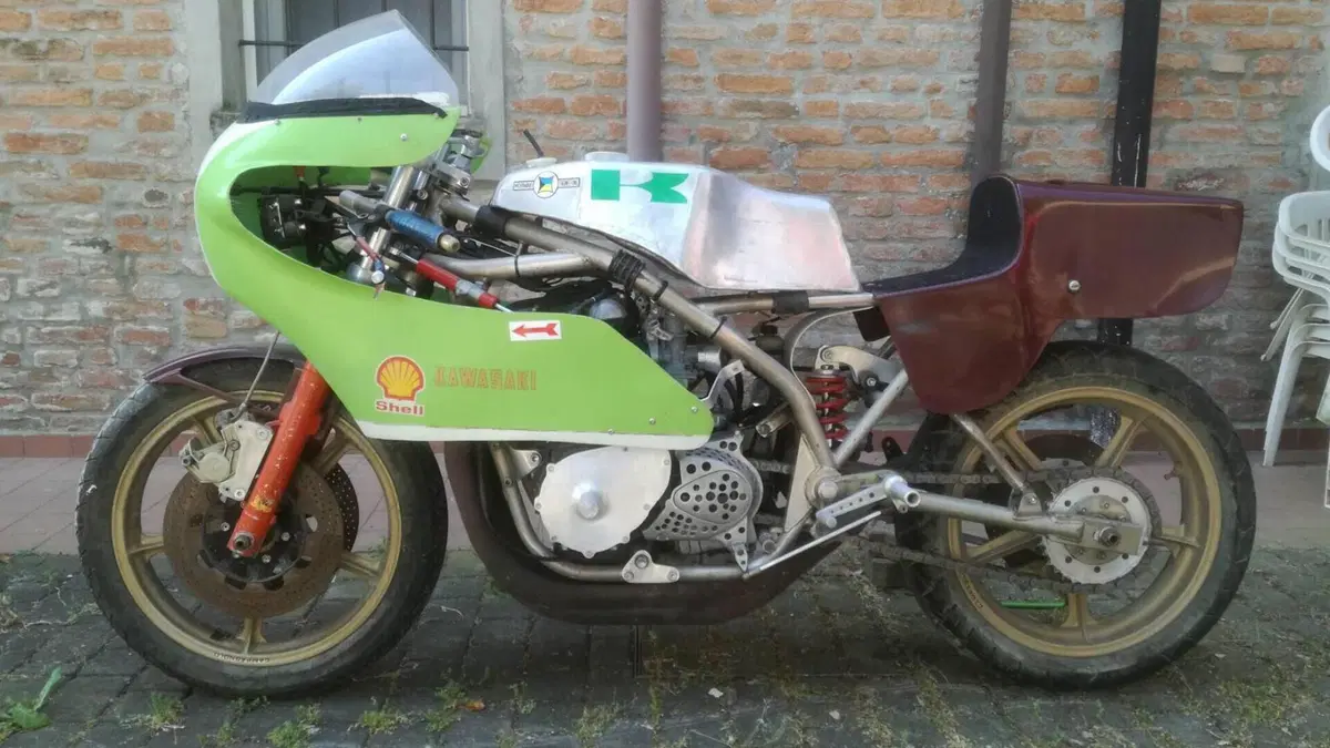 Kawasaki   (3)