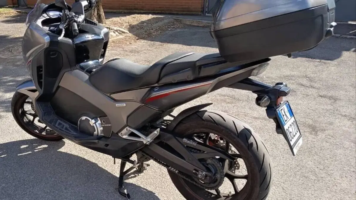 Honda Integra 750 DCT (2016 - 17)  (2)