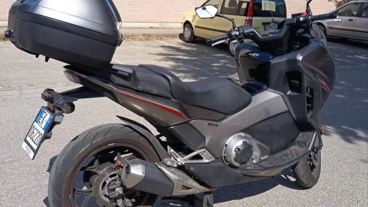 Honda Integra 750 DCT (2016 - 17)  (3)
