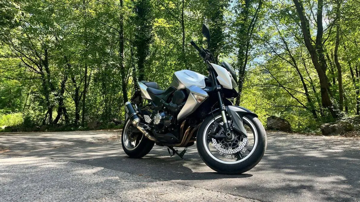 Kawasaki Z 1000 (2007 - 09)  (3)