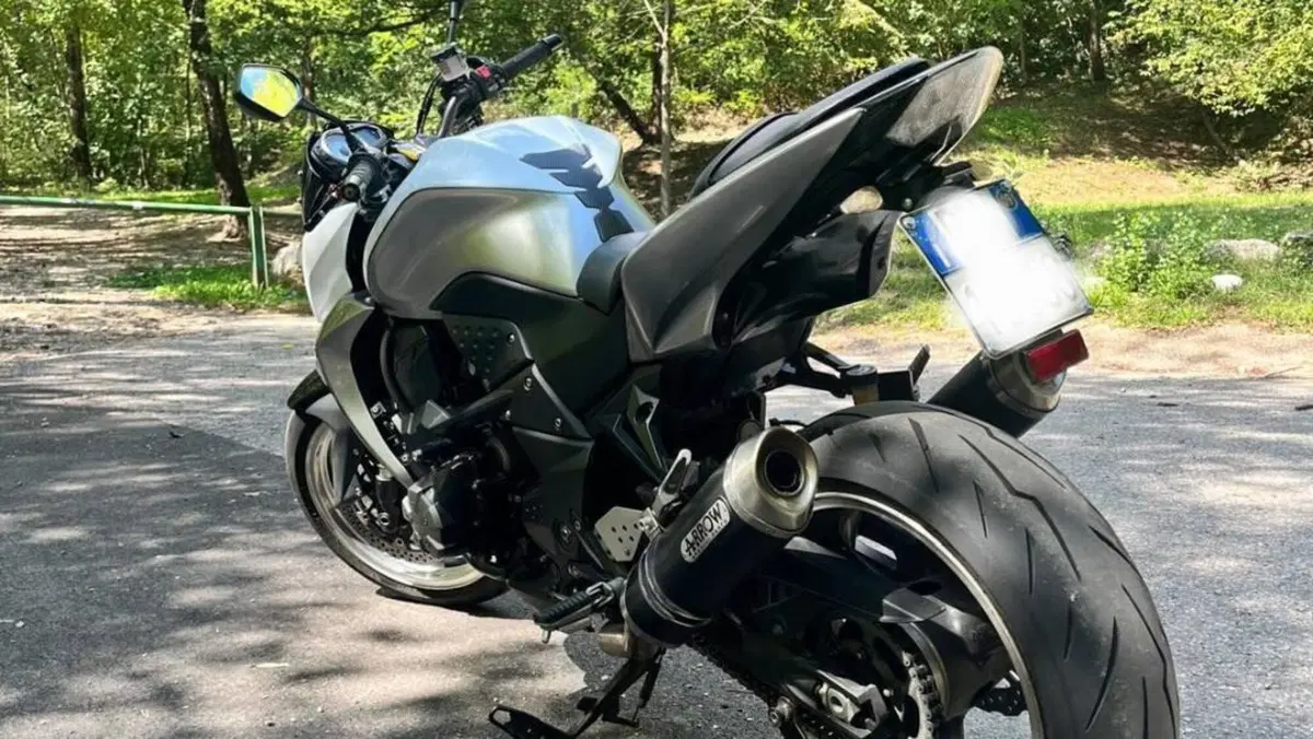 Kawasaki Z 1000 (2007 - 09)  (6)
